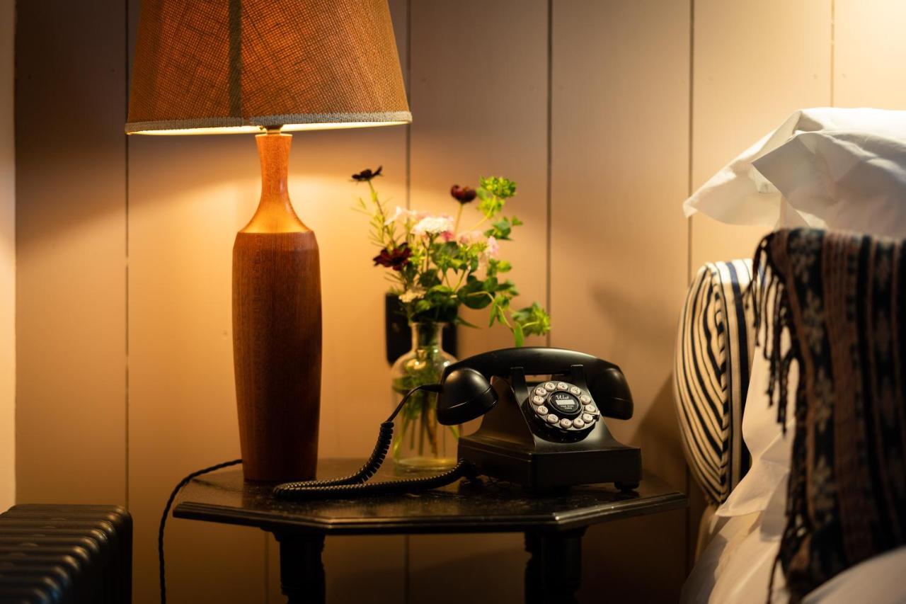 Hotel Royal Oak Ramsden Esterno foto