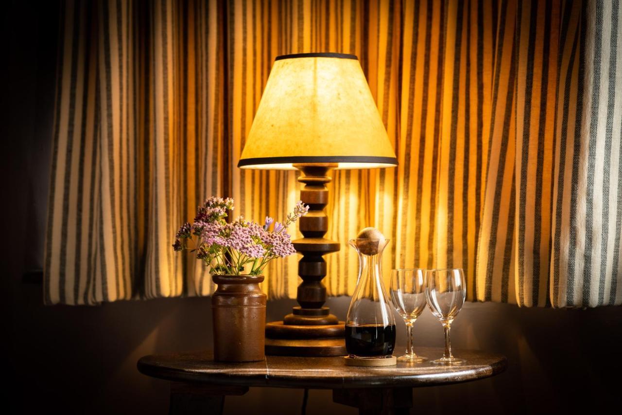 Hotel Royal Oak Ramsden Esterno foto
